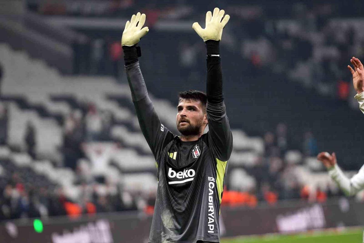 Ersin Destanoğlu Beşiktaş\'tan Ayrıldı