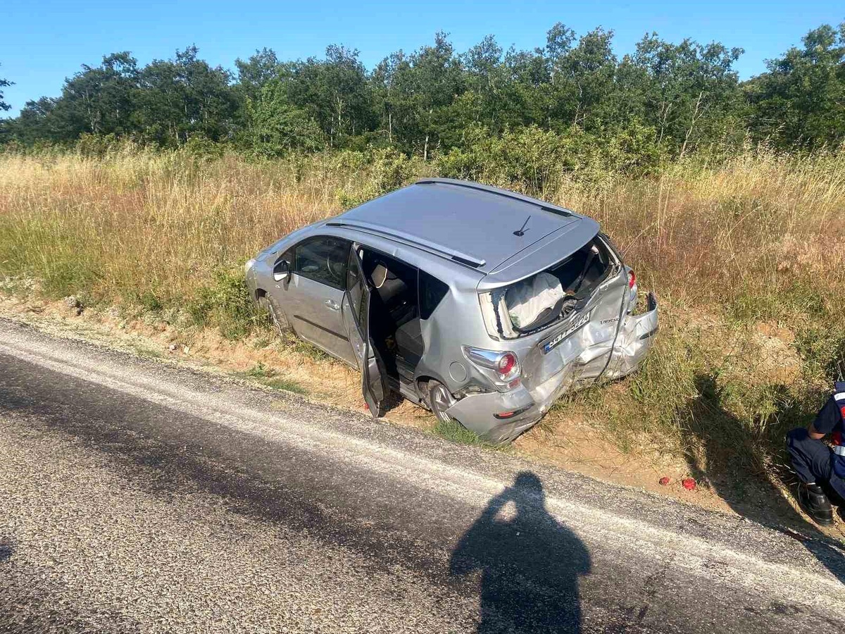 Bilecik\'te Trafik Kazası: 3 Yaralı