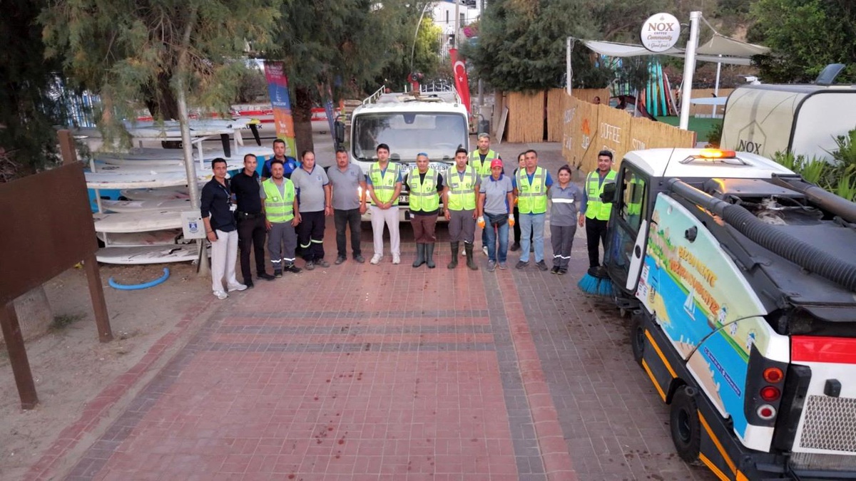 Bitez Yalısı\'nda kapsamlı temizlik çalışması