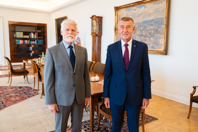 Çek Cumhuriyeti’nin iç kavgası Ankara’ya taşındı: NATO Zirvesi’nde ülkeyi iki ayrı lider temsil etti