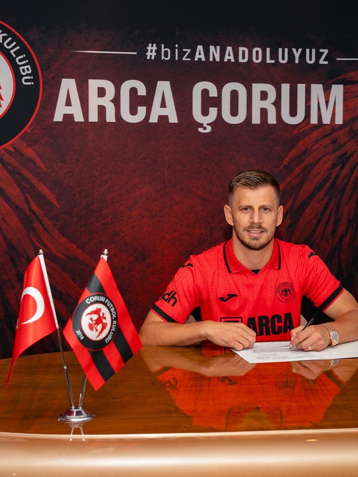 Çorum FK Ylber Ramadani ile Anlaştı