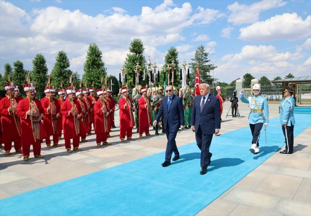 Cumhurbaşkanı Erdoğan anlattı! Liderler karşılamada yeniçerileri görünce...