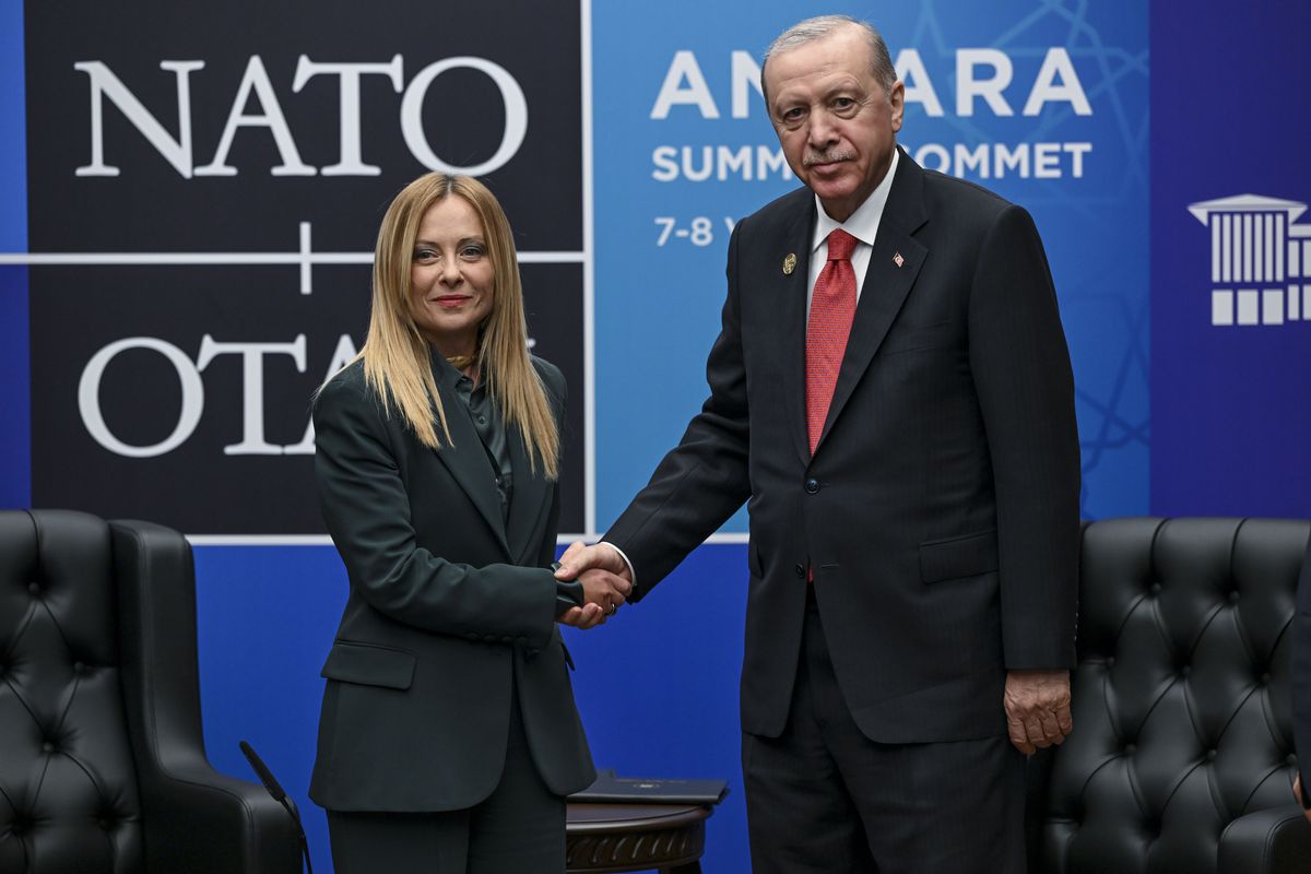 Erdoğan-Meloni NATO Zirvesi\'nde buluştu