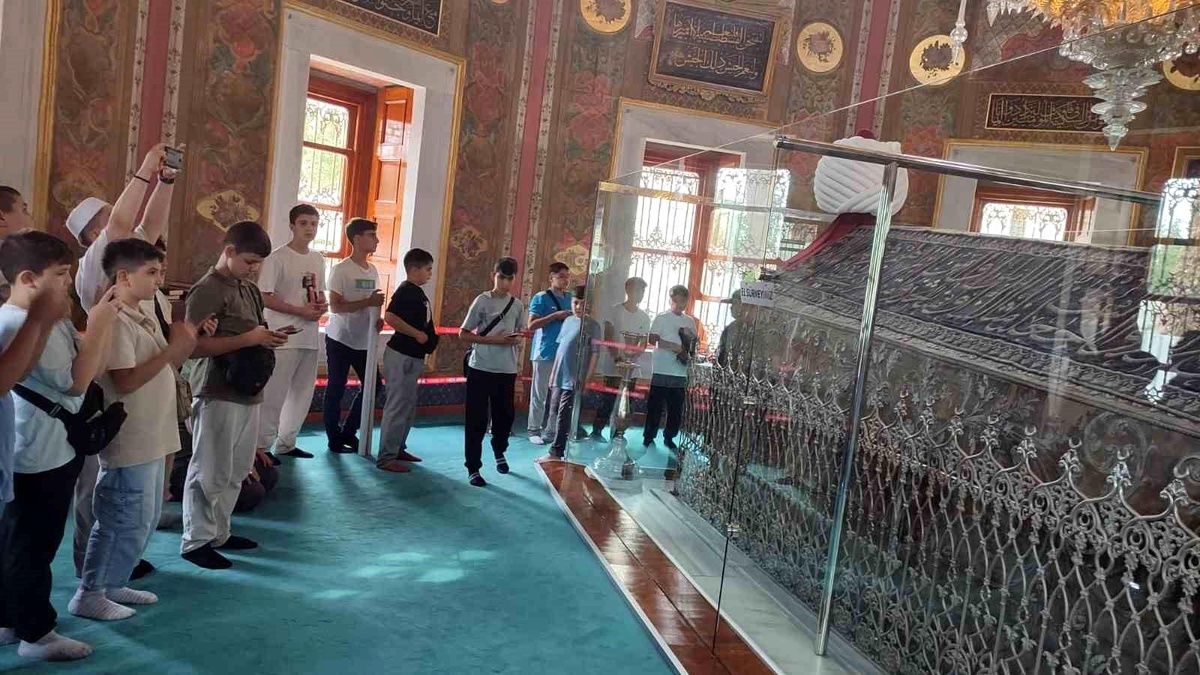Hafızlardan Tarihi Gezi