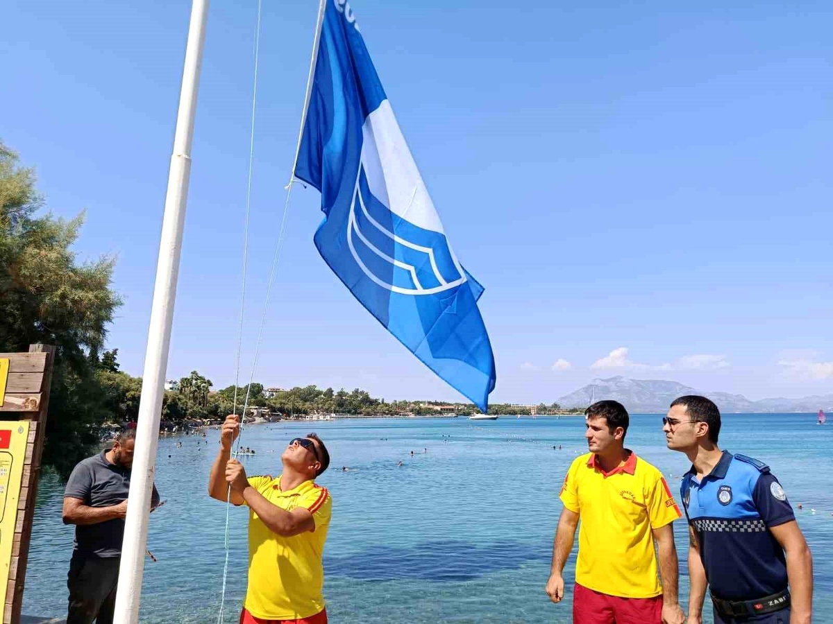 Hastanealtı Plajı Mavi Bayrağını Korudu