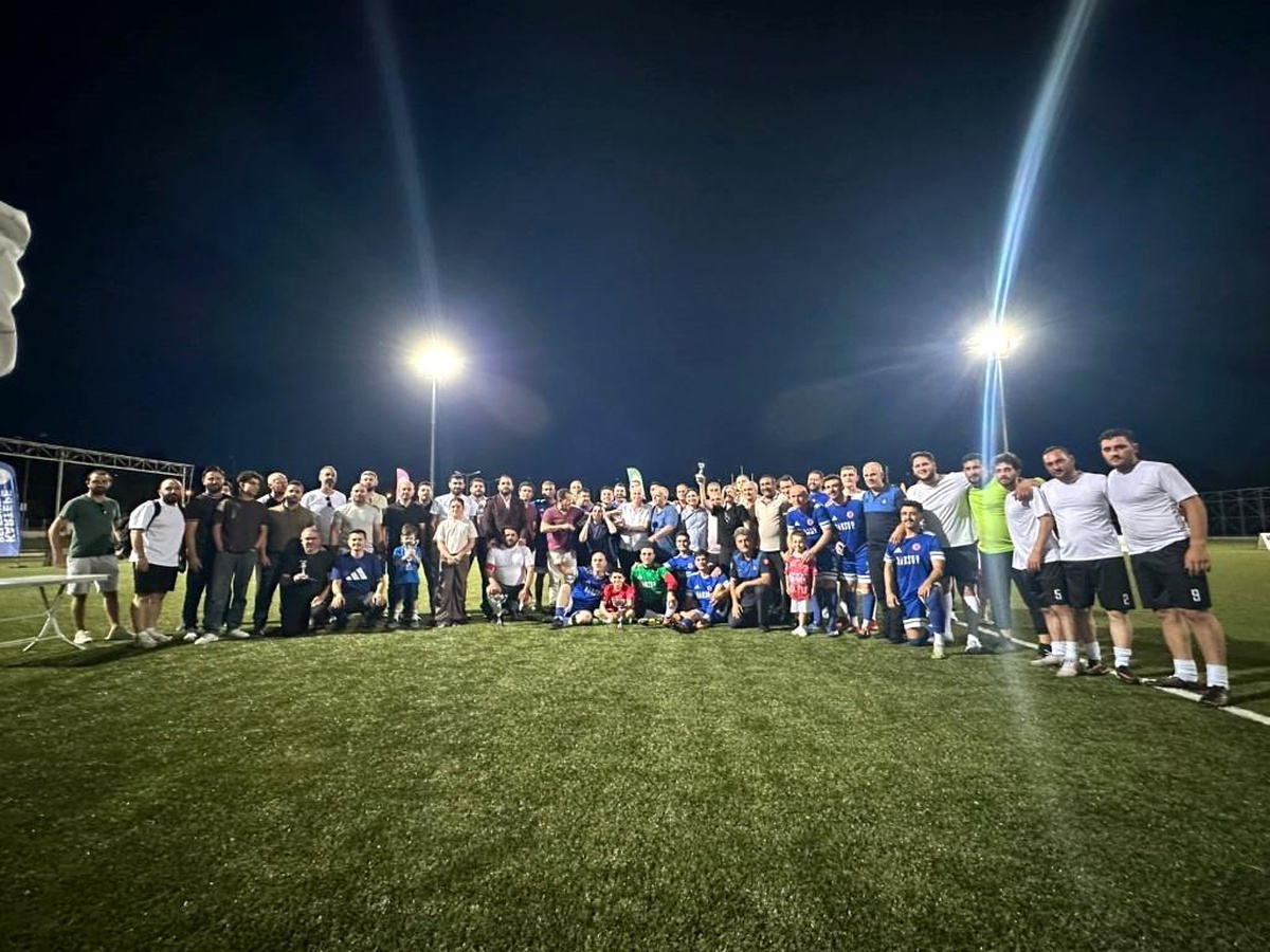 Kartepe Belediyesinin birimler arası futbol turnuvasını Zabıta M&uuml;d&uuml;rl&uuml;ğ&uuml; kazandı