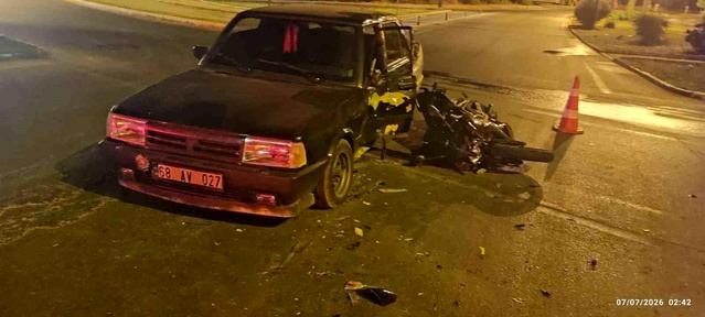 Manavgat'ta Trafik Kazası: 2 Yaralı