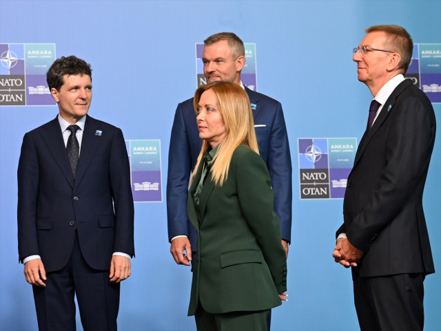 Meloni'den Trump ile yaşanan