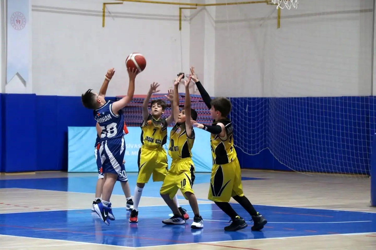 Sivas\'ta Basketbol Turnuvaları Tamamlandı
