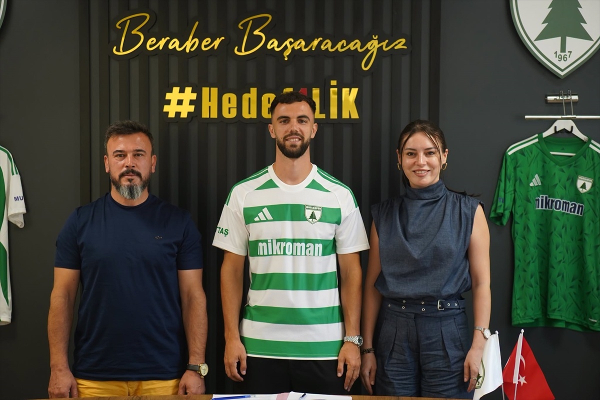 Muğlaspor, Jurgen Çelhaka\'yı Transfer Etti