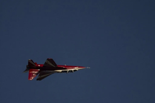 NATO Zirvesi'nde gözler gökyüzüne çevrildi: Milli hava araçları tam not aldı