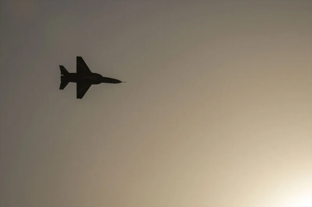 NATO Zirvesi'nde gözler gökyüzüne çevrildi: Milli hava araçları tam not aldı