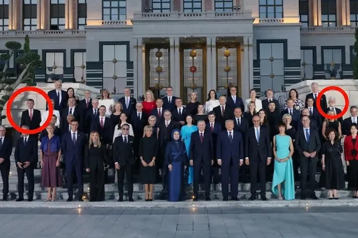 NATO Zirvesinde sıra dışı olay! Çift başlılık Ankara\'ya uzandı