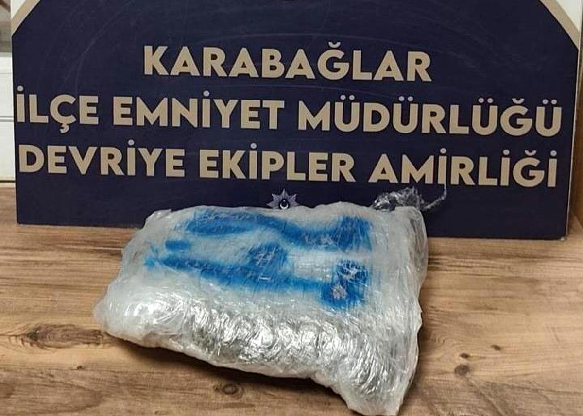 Uyuşturucu Kaçakçısı İzmir\'de Yakalandı