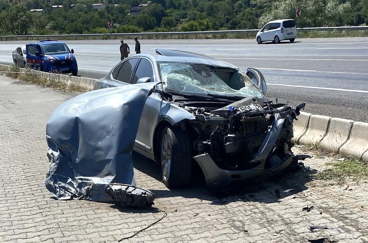 Bitlis\'te Zincirleme Trafik Kazası: 5 Yaralı