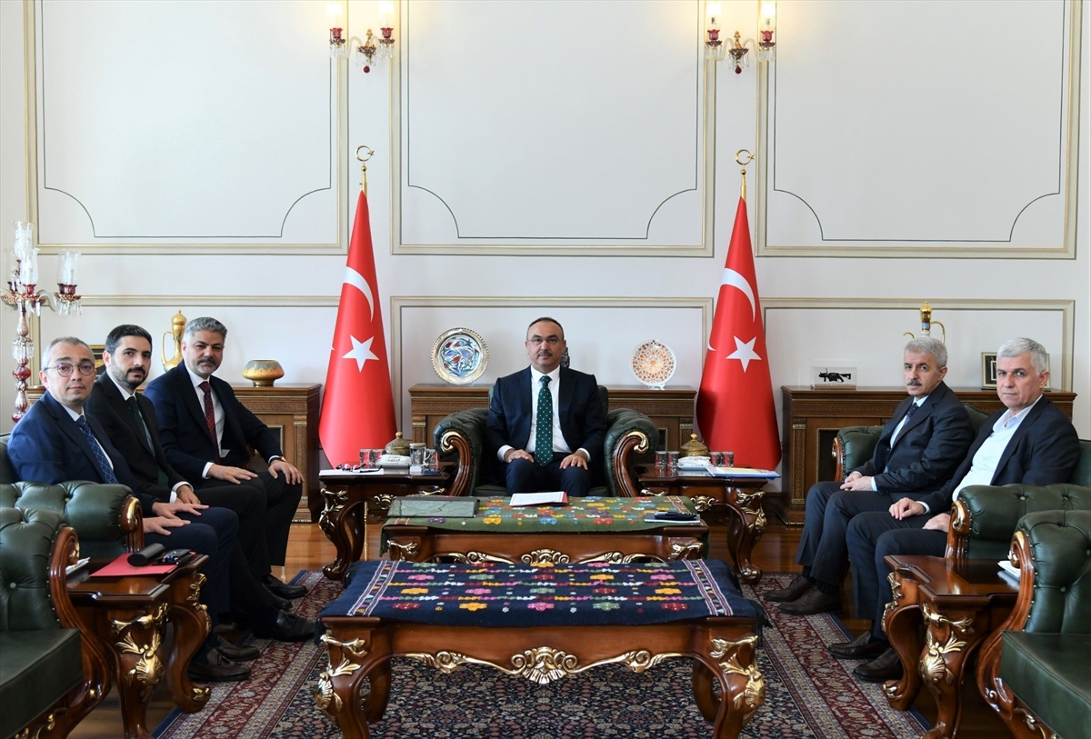 Vakıflar Genel Müdürü\'nden Vali Soytürk\'e Ziyaret