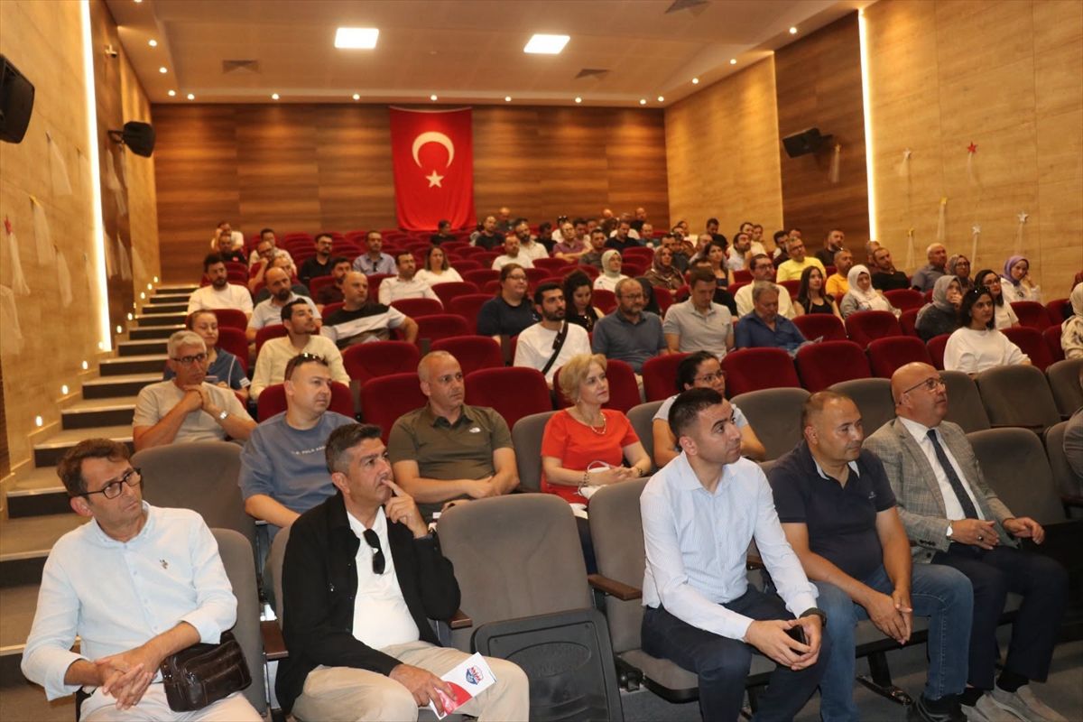 Rehber Öğretmenlere LGS Bilgilendirme Toplantısı