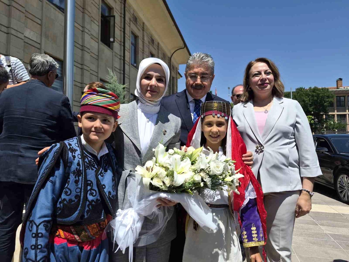 Bakan Göktaş Eskişehir Valiliğini Ziyaret Etti