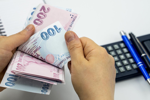 Akaryakıta yeni zam! Psikolojik sınır aşılıyor
