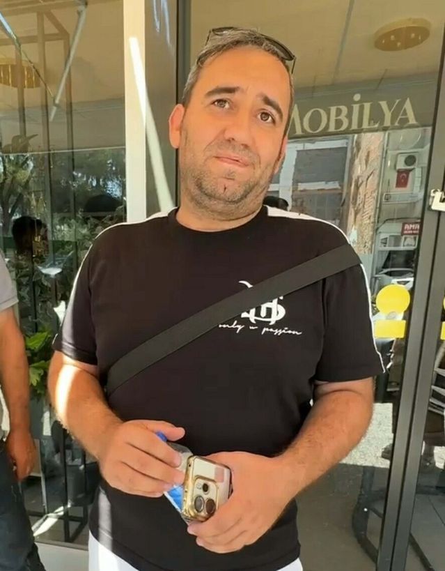 Mobilya Mağazasının Kapanışı, Müşterileri Mağdur Etti
