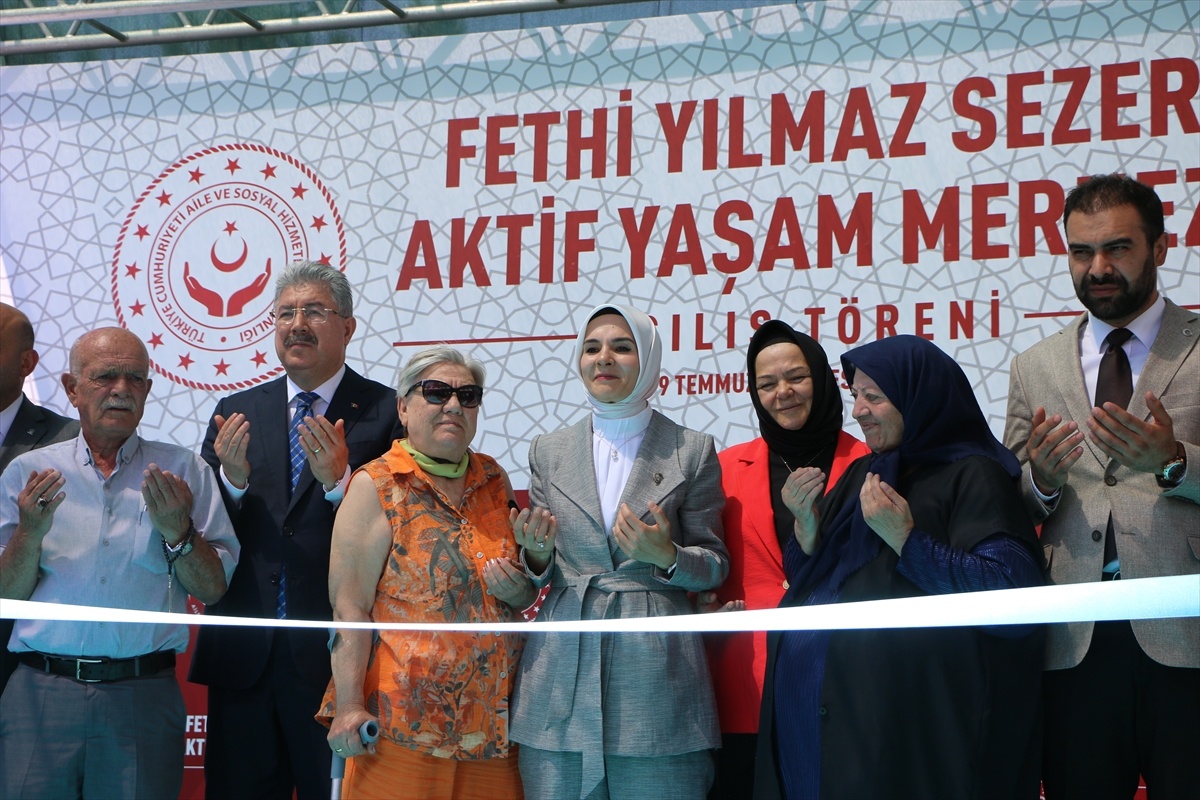 Yaşlı Aktif Yaşam Merkezi Açıldı