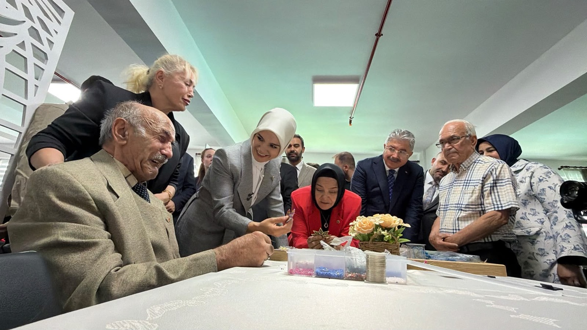Yaşlılar için Aktif Yaşam Merkezleri Açıldı