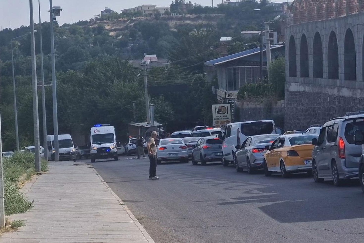Husumetli tarafından araçla önü kesilip vuruldu: 1 ölü