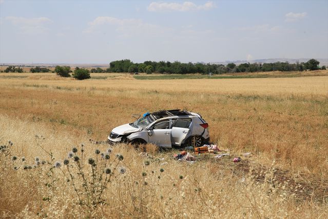Diyarbakır’da Otomobil Şarampole Devrildi: 5 Yaralı