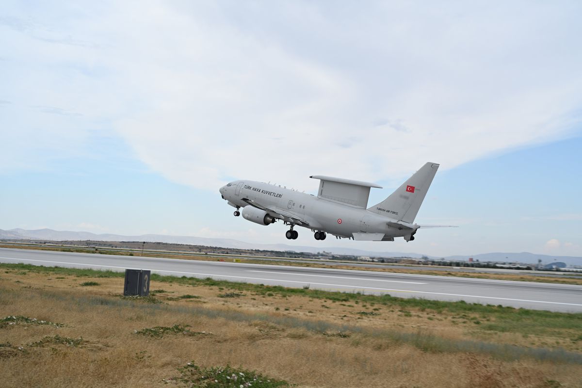 E-7T Uçağı NATO Zirvesi\'ni Güvence Altına Aldı