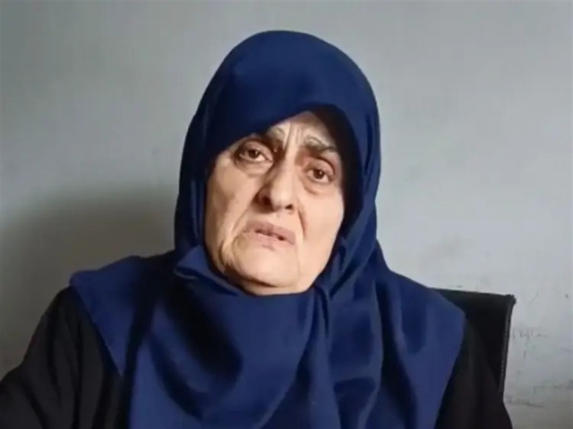 Eşini 15 parçaya ayıran kadının