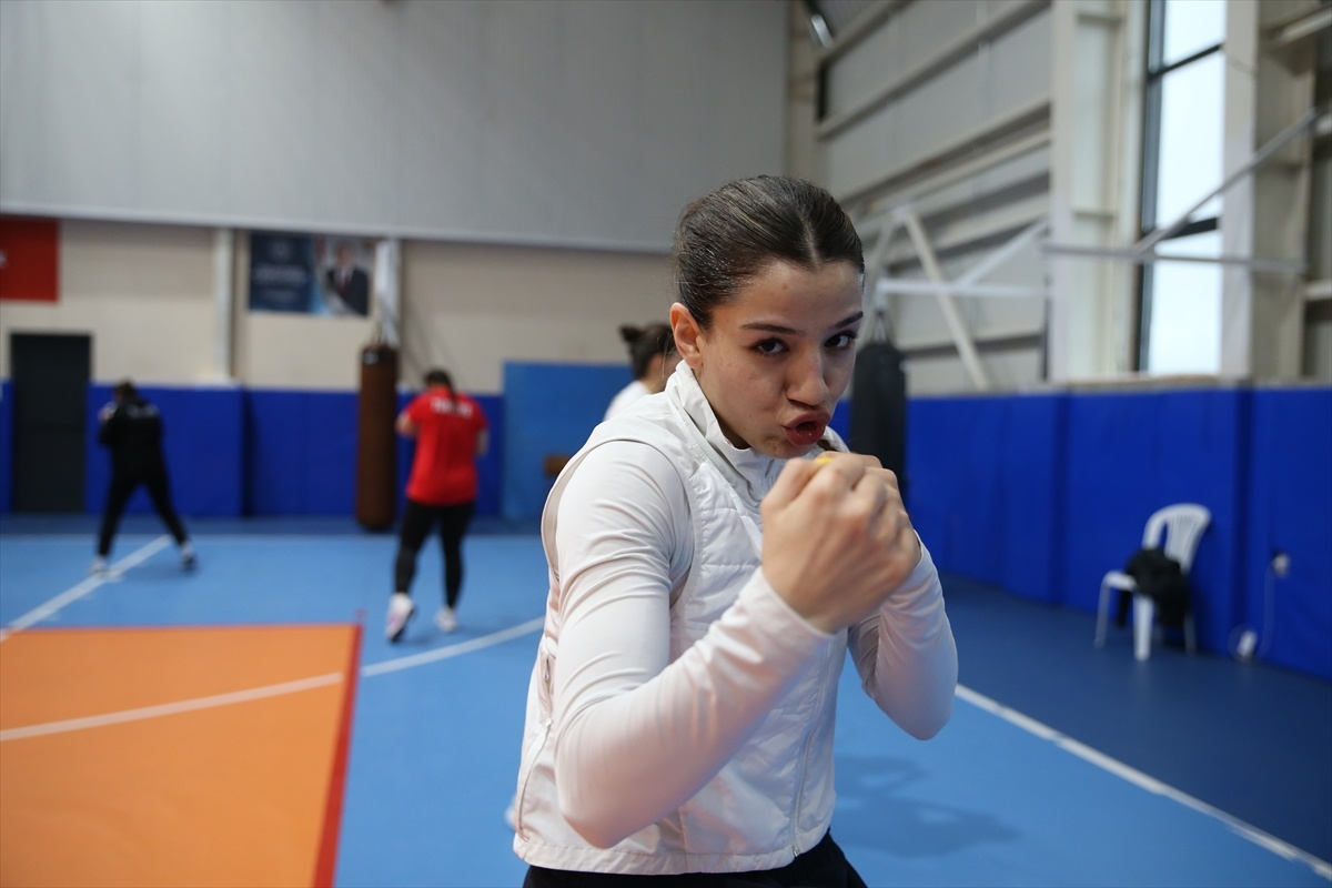 Nilay Yaren Çam Akdeniz Oyunları\'na Hazırlanıyor