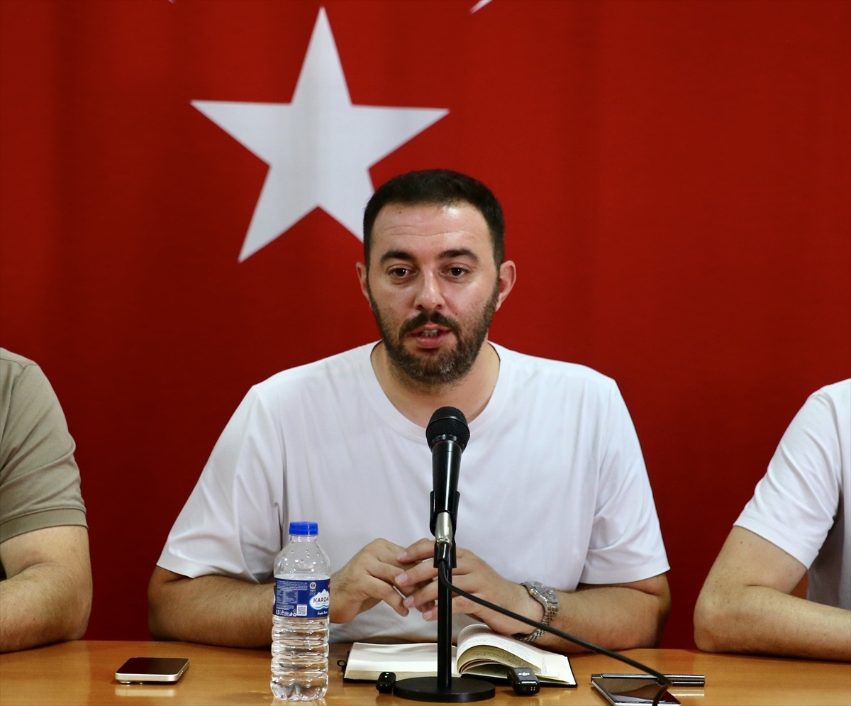 Giresun Sanayispor Başkanı Göze Görevden Ayrılıyor