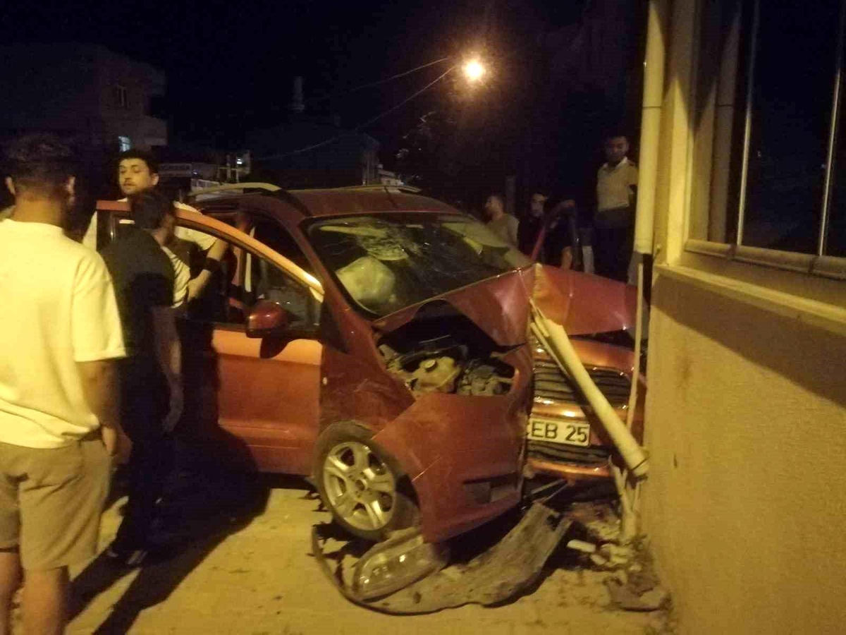 Kapaklı\'da Alkollü Sürücü Kaza Yaptı
