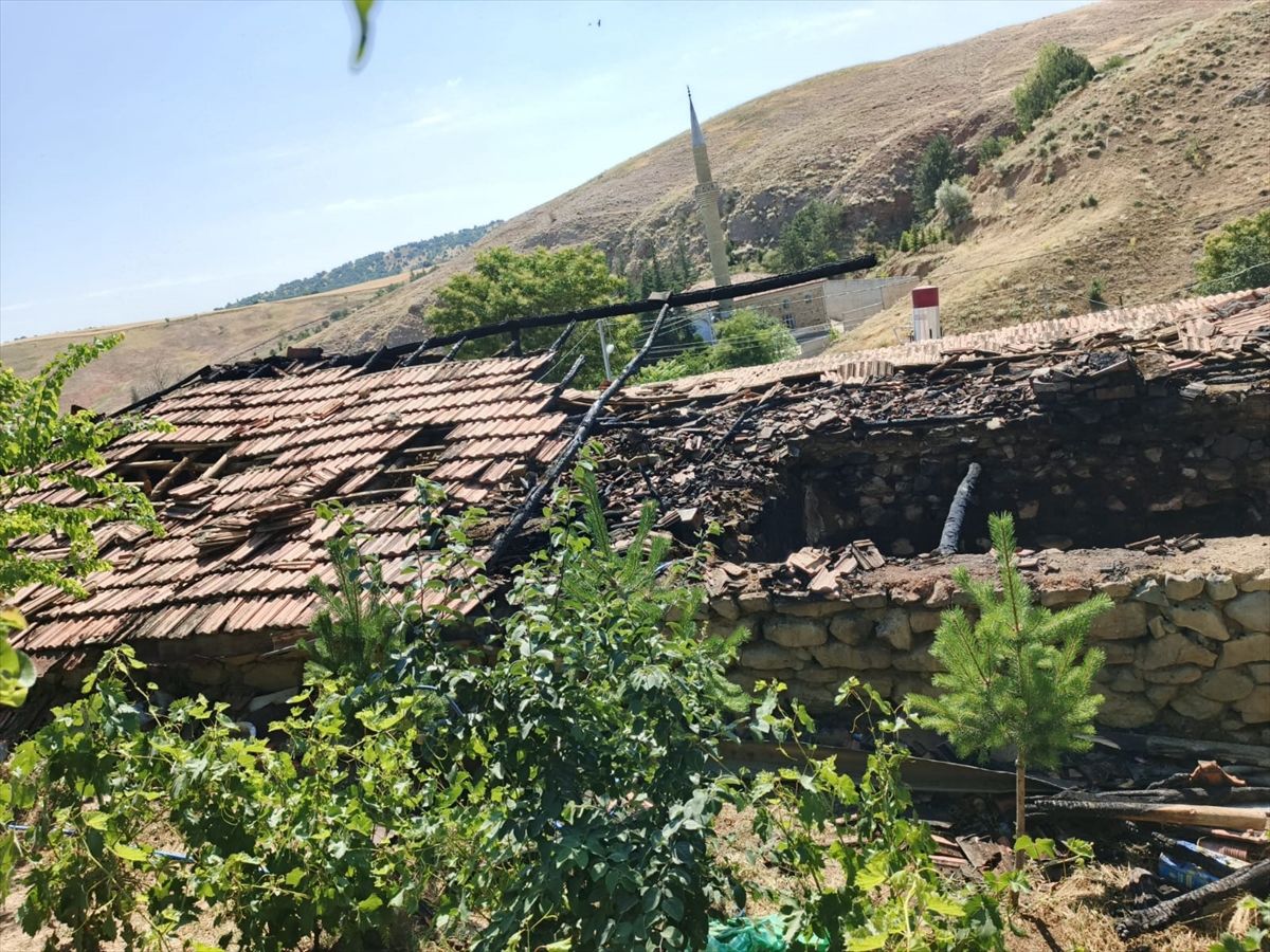 Kırıkkale\'de Müstakil Evde Yangın