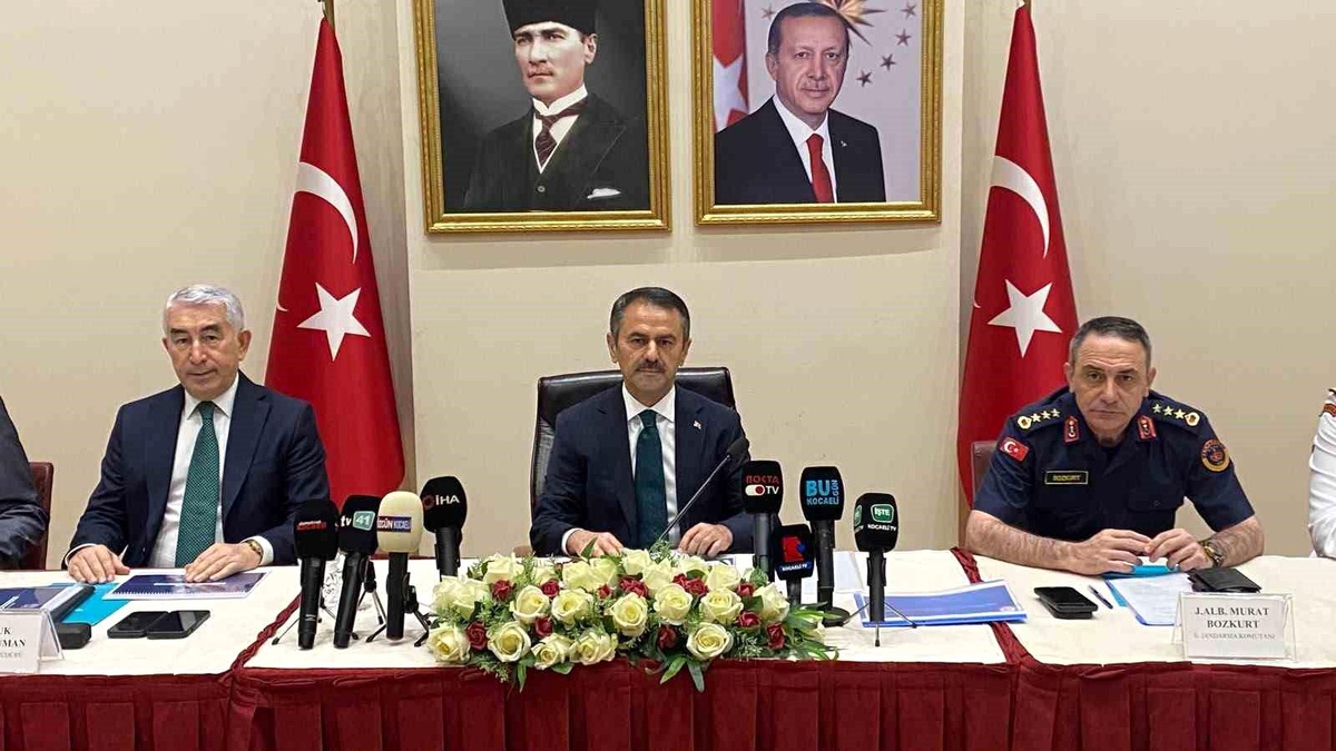 Kocaeli\'de 4 Suç Örgütü Çökertildi