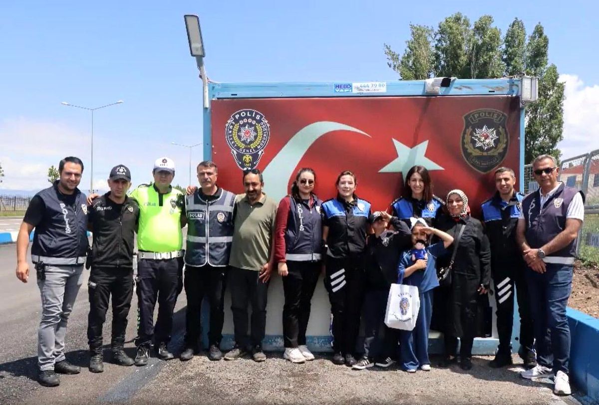Polis Ekipleri Esila\'yı Ağırladı