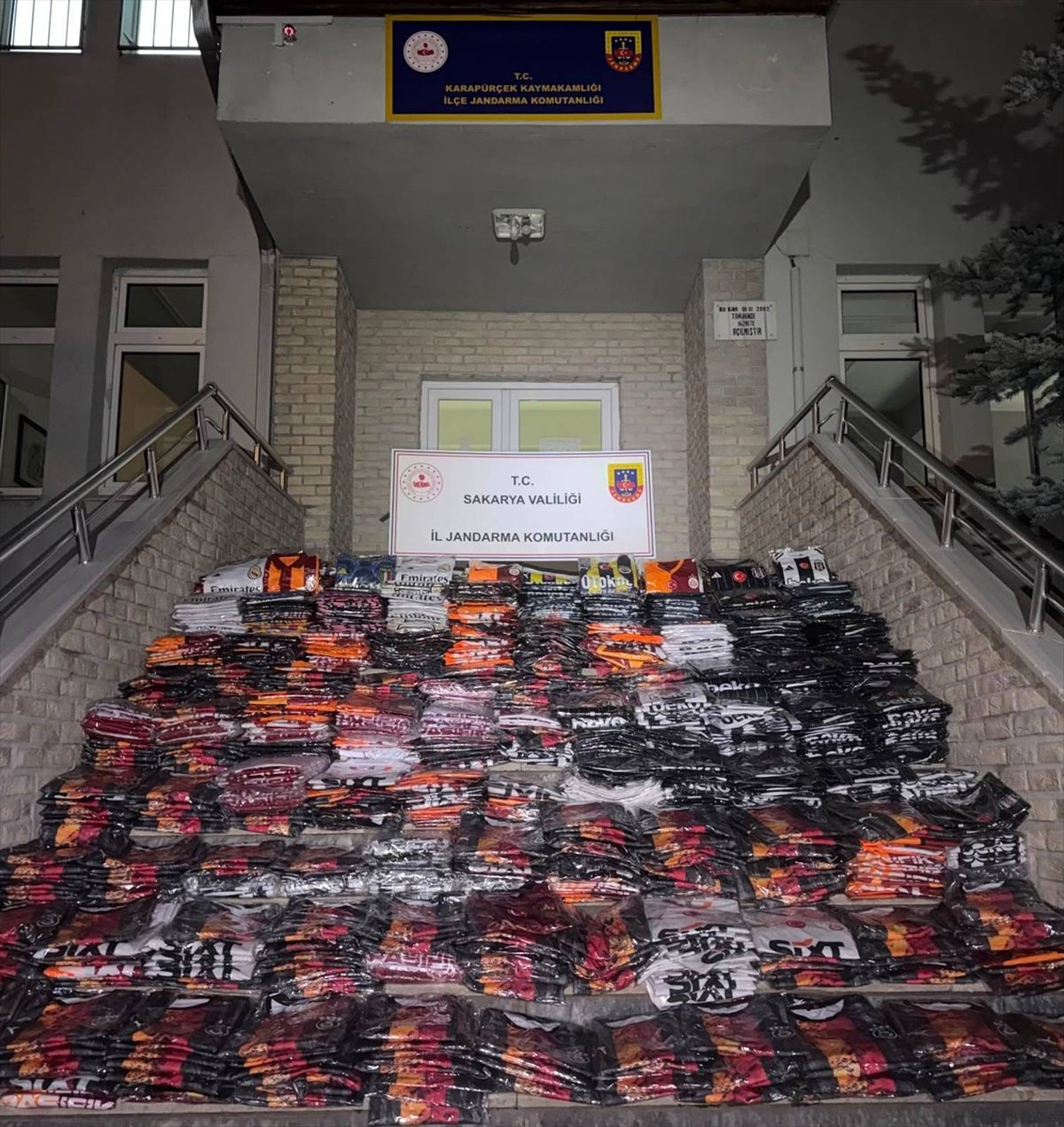 Sakarya\'da 10 Milyonluk Taklit Ürün Operasyonu