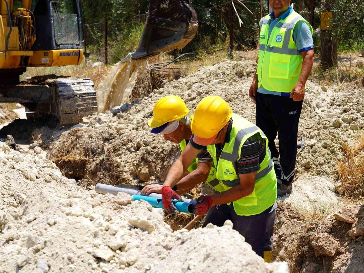Seydikemer Gölbent\'te İçme Suyu Altyapısı yenileniyor
