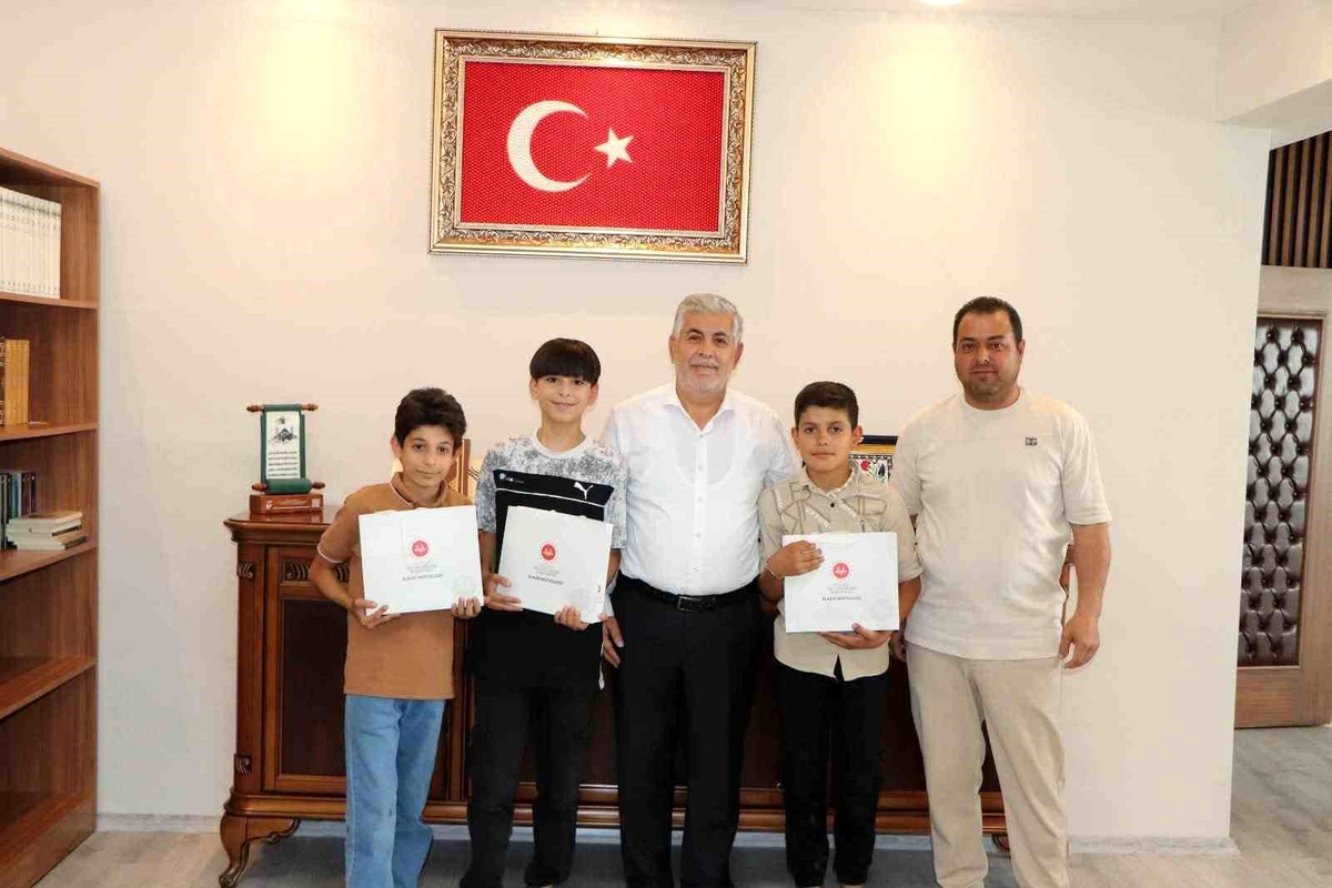 Elazığ\'da Çocuklardan Örnek Davranış