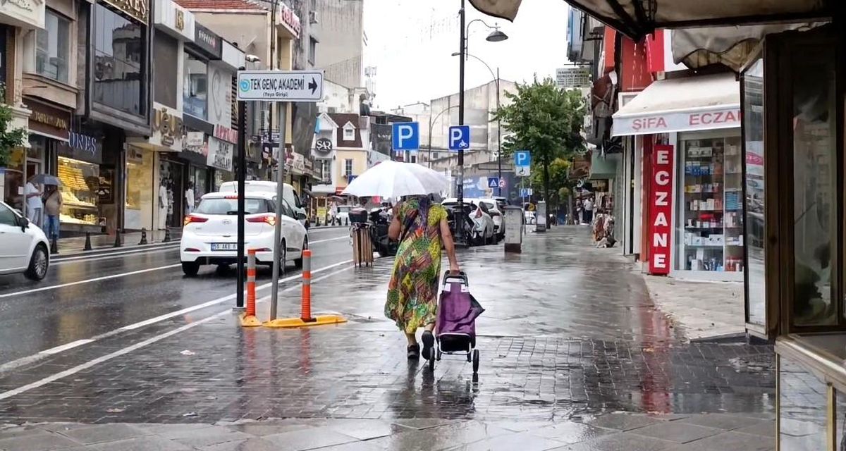 Süleymanpaşa\'da Yağmur Etkili