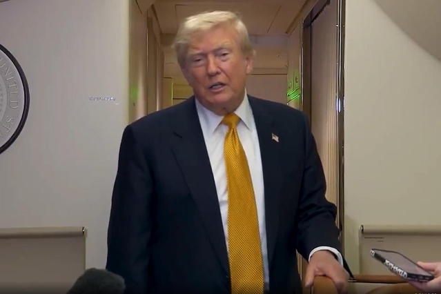 Trump: İran az önce beni aradı, anlaşma yapmak istiyorlar