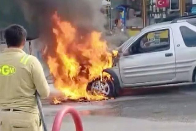 Yıllarca para biriktirip satın aldı, gözünün önünde alev alev yandı