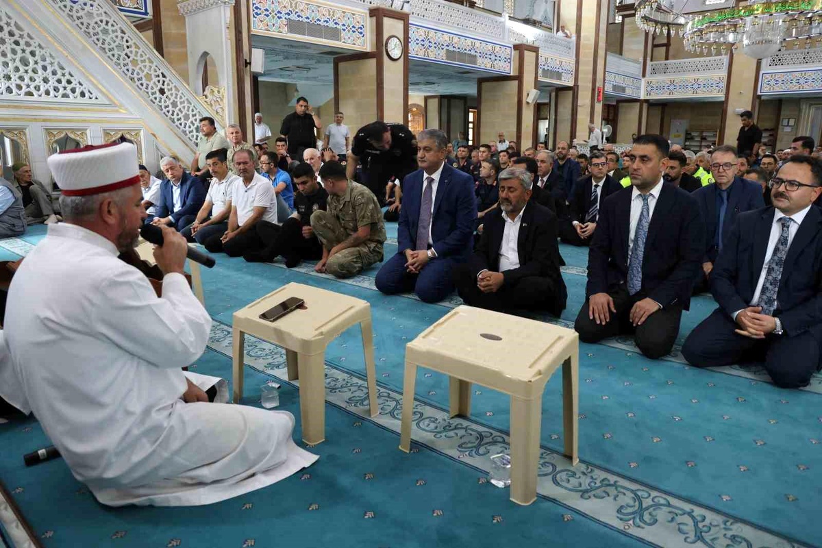 Adana\'da 15 Temmuz şehitleri için Mevlid-i Şerif