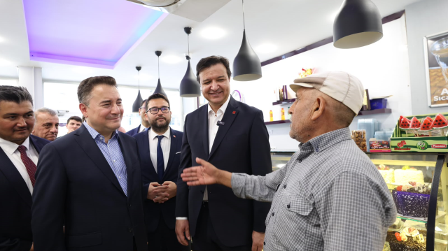 Babacan ve Arıkan birlikte esnaf gezdi