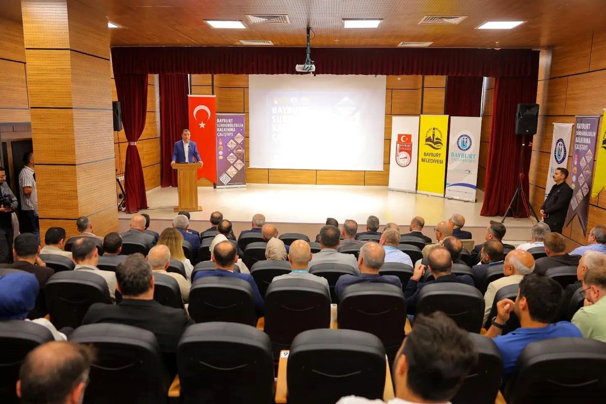 Bayburt\'un kalkınma vizyonu çalıştayda ele alındı