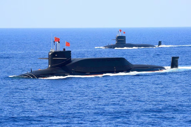 Çin’den dünyaya gözdağı! Denizaltından balistik füze fırlattı