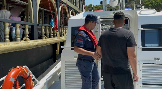 Fethiye’de Tekne Rahatsızlığı: İki Kişi Tahliye Edildi