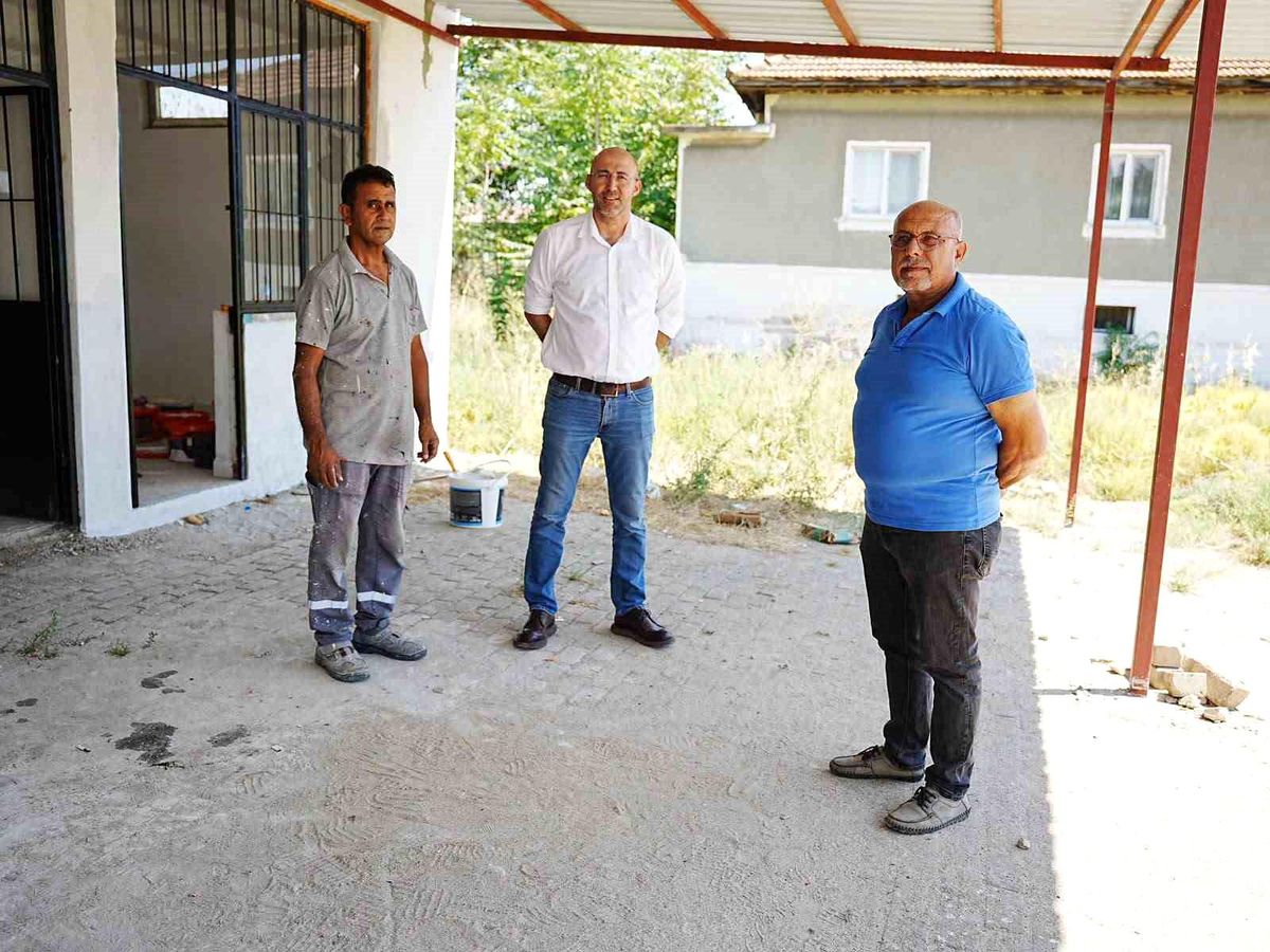Germencik\'te düğün salonu modern görünüme kavuşuyor