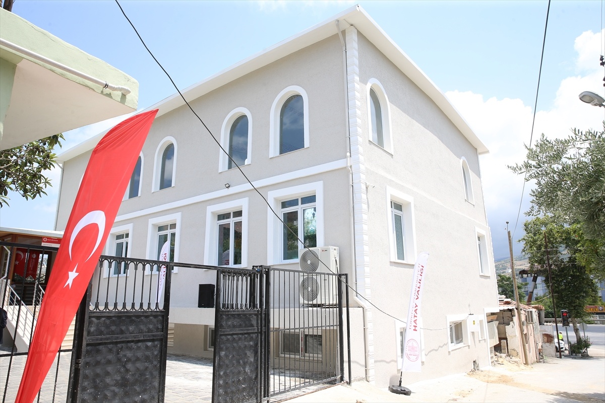 Yeni Cami İbadete Açıldı
