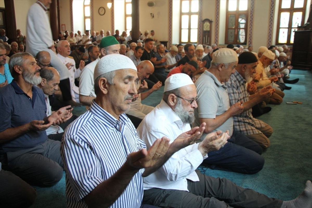 Kocaeli\'de 15 Temmuz Şehitleri İçin Mevlit Okutuldu